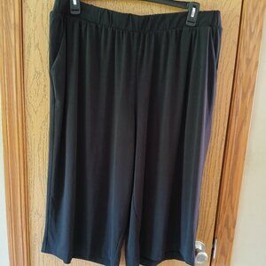 Lane Bryant Wide Leg Goucho Size 18/20 NWOT